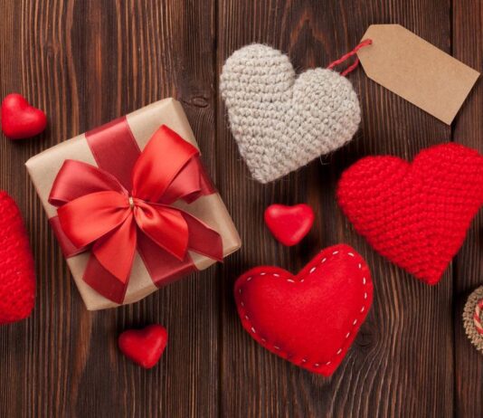 Подарунок на День закоханих: чим здивувати другу половинку